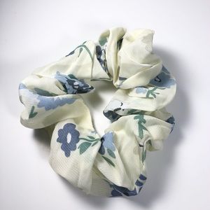 Brand New Printed Scrunchie.